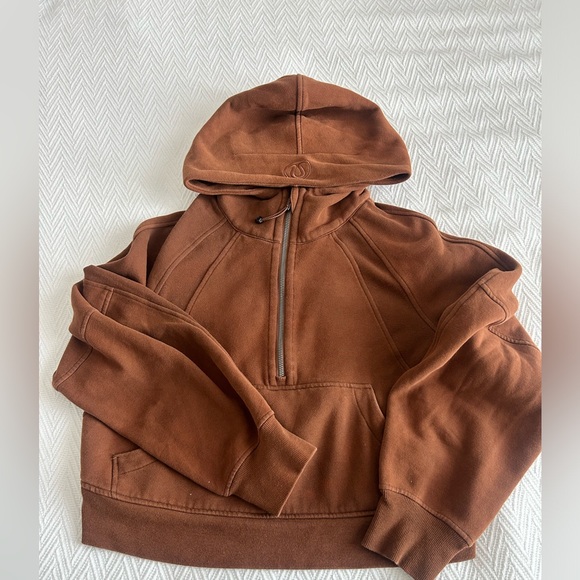 Lululemon Scuba Half Zip - Picture 1 of 7